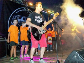 2011-17-F008.jpg