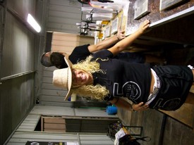 2009-15-F008.jpg